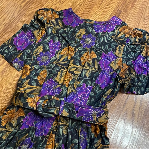Vintage 90’s Floral Dress Belted Short Sleeve Dress 90’s does 50’s Size Small - Picture 7 of 13
